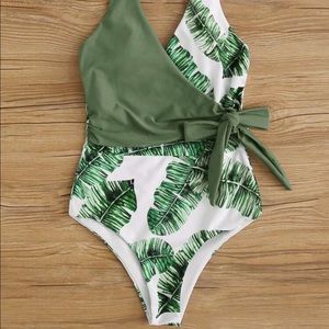 Tropical knot waist one piece